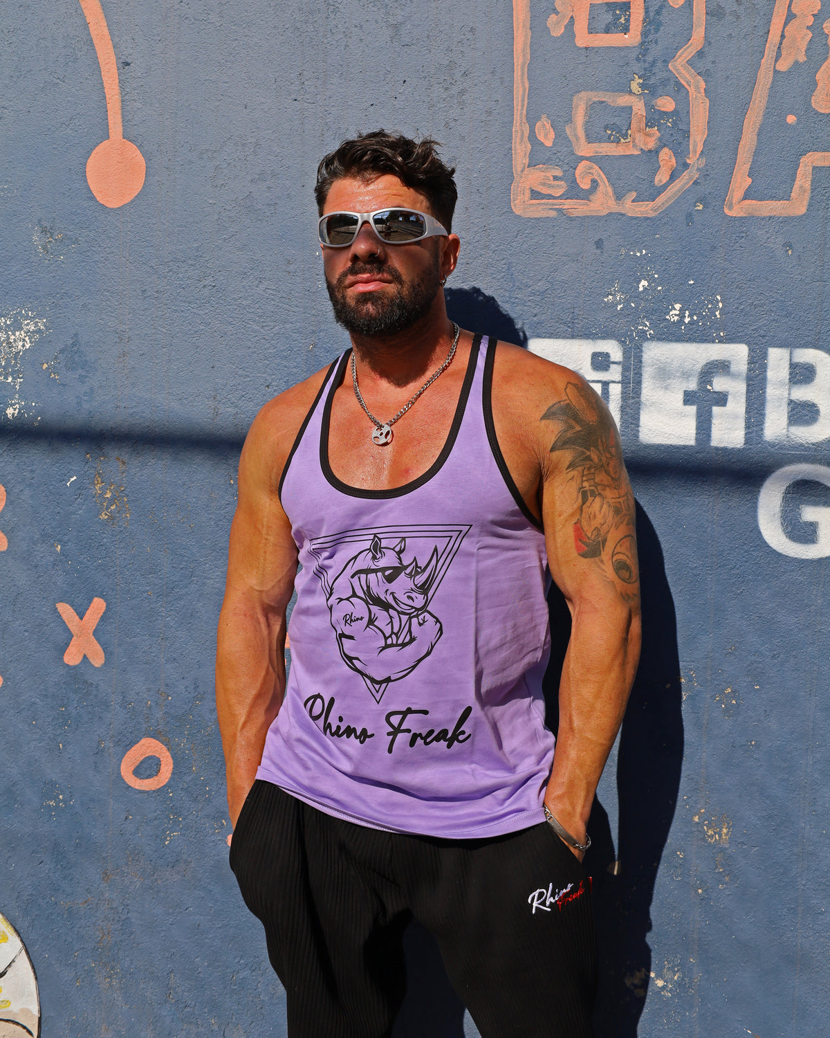 "Triangle Rhino" Squat – Hardcore Attitude in the Gym
