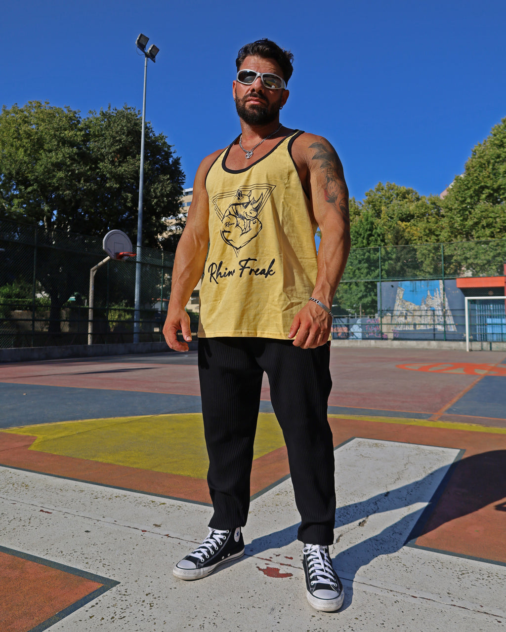 "Triangle Rhino" Squat – Hardcore Attitude in the Gym