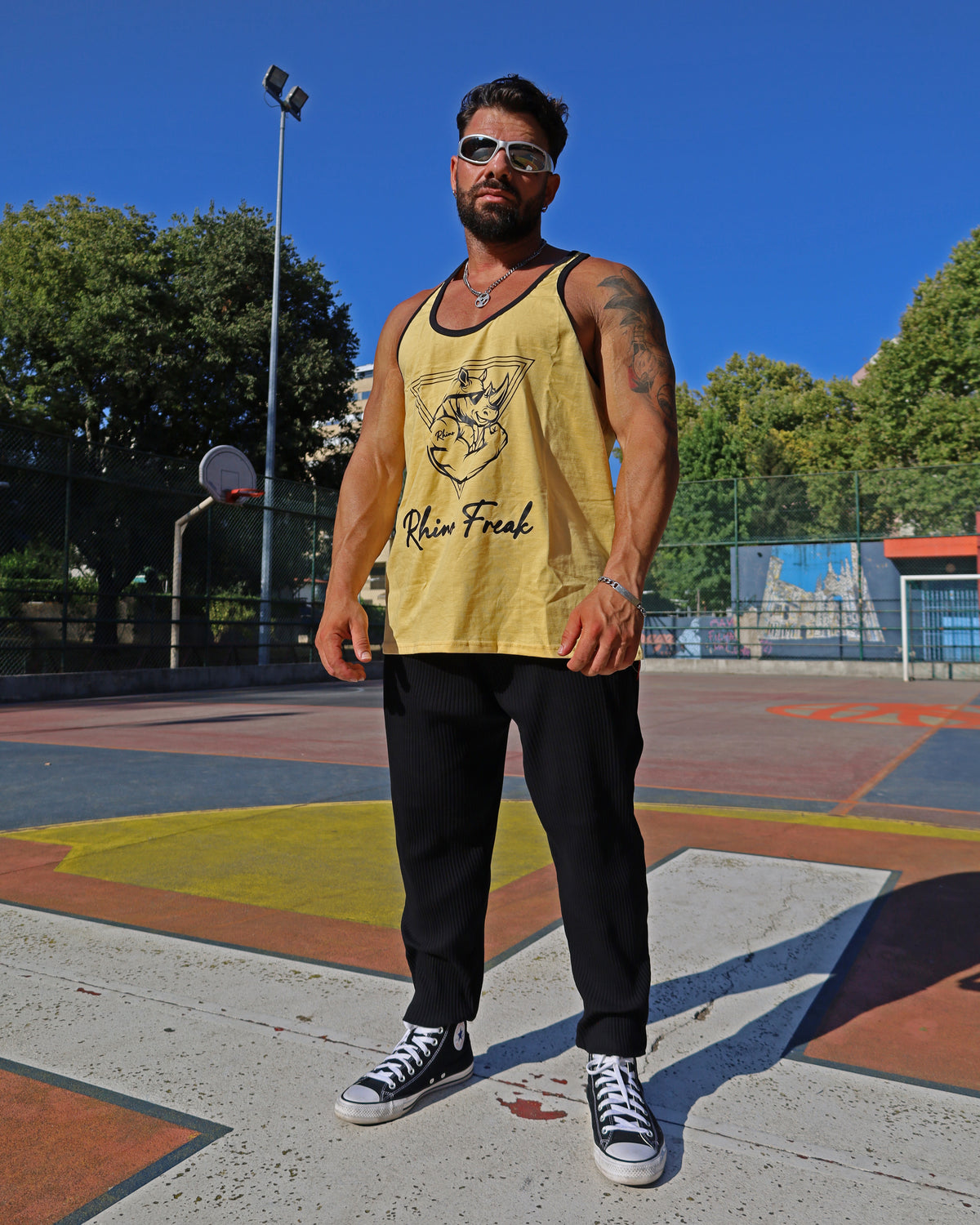 "Triangle Rhino" Squat – Hardcore Attitude in the Gym