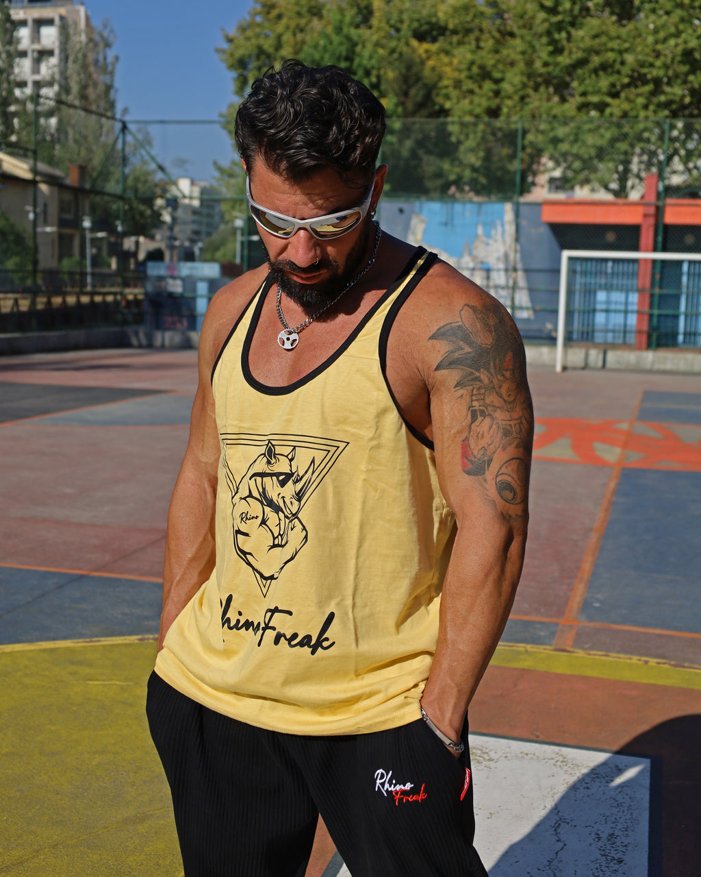 "Triangle Rhino" Squat – Hardcore Attitude in the Gym