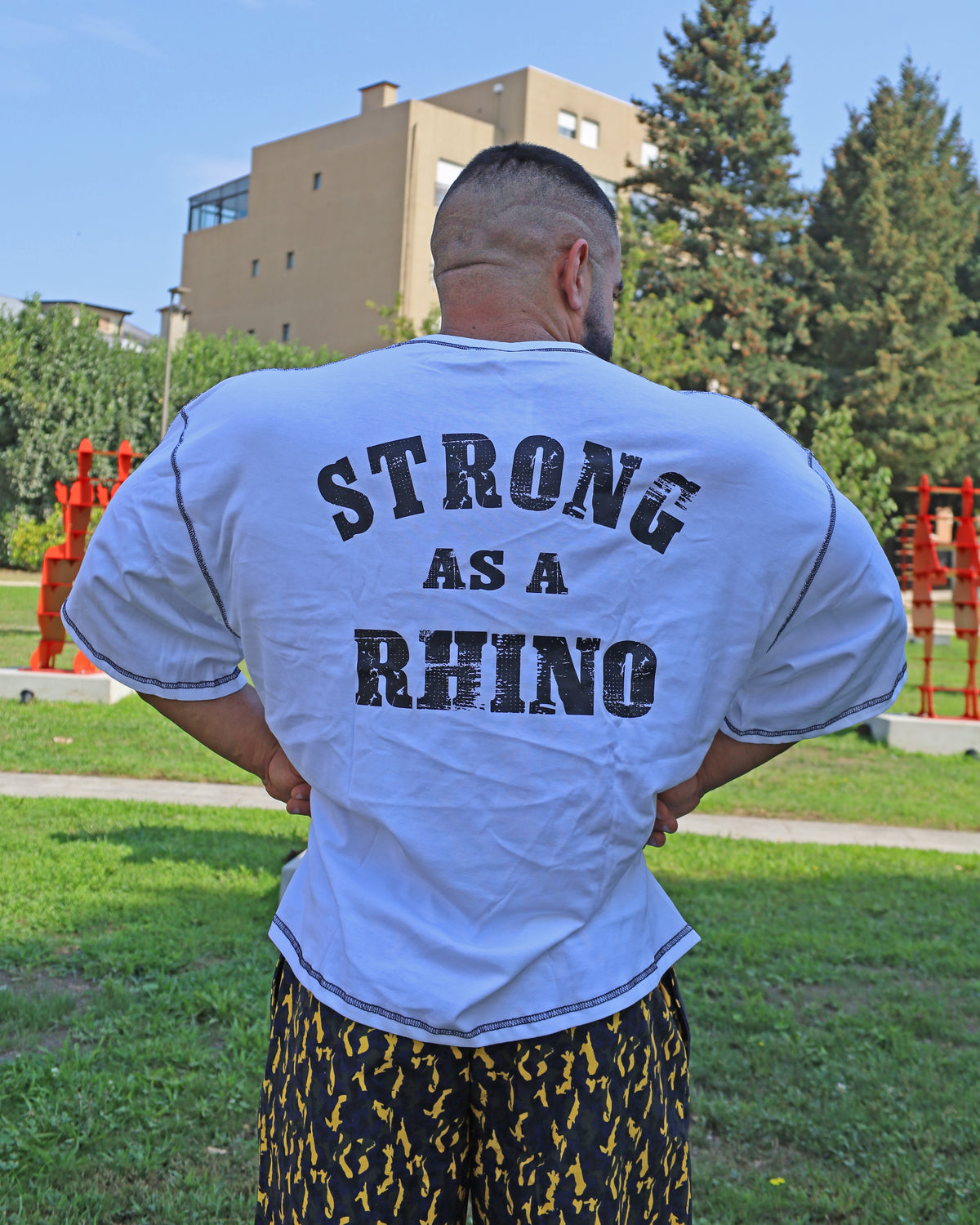 "Strong as a Rhino" Oversized T-Shirt – Hardcore Attitude and Impetuosity