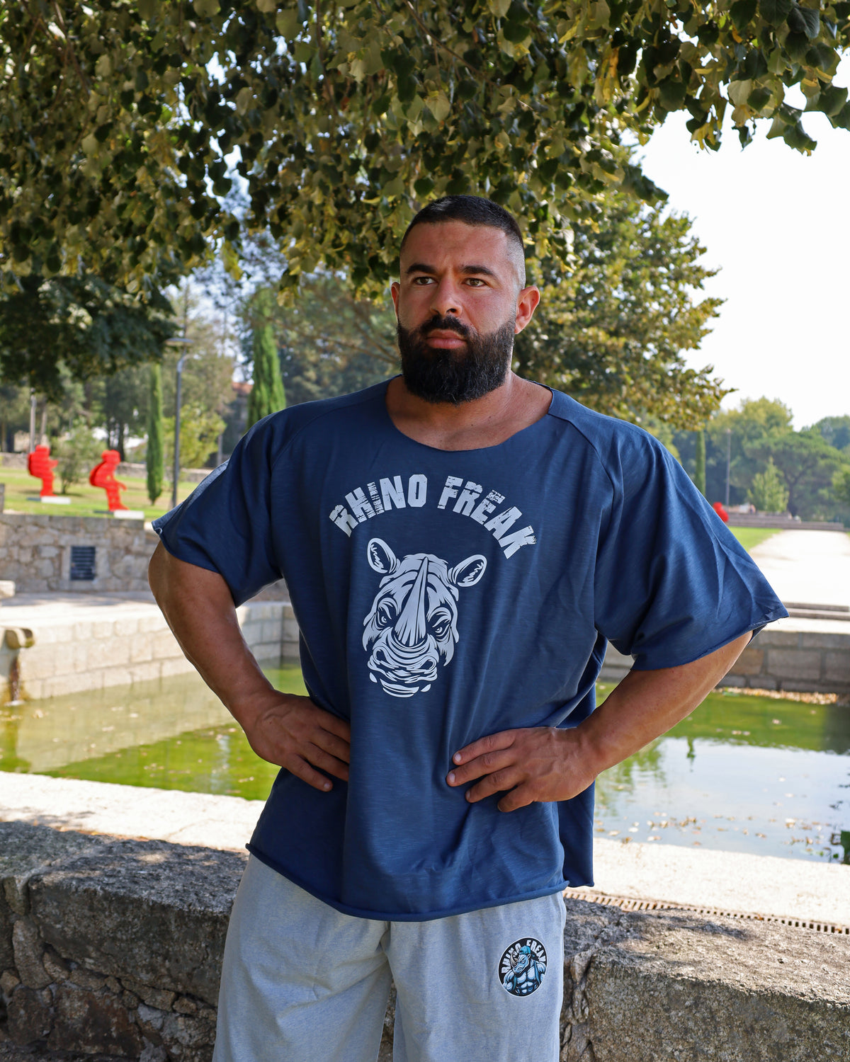 Oversized T-Shirt "Classic Rhino" – Hardcore Attitude and Streetwear Style