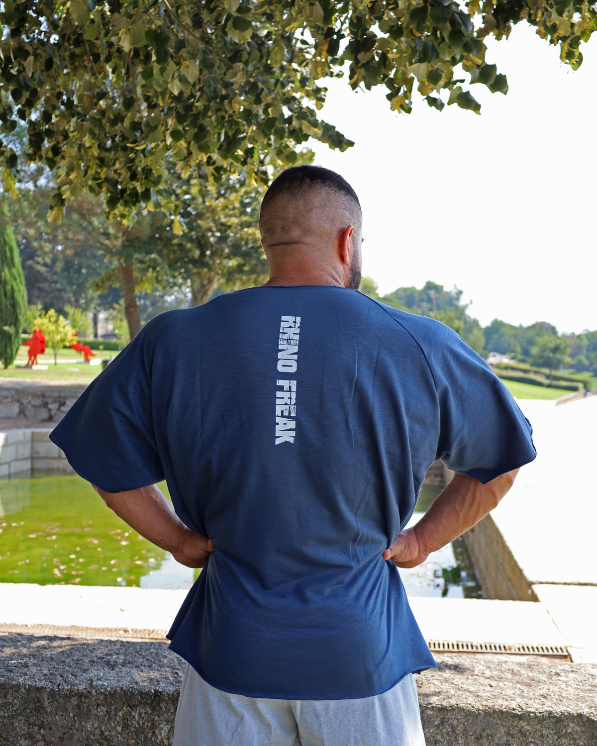 Oversized T-Shirt "Classic Rhino" – Hardcore Attitude and Streetwear Style