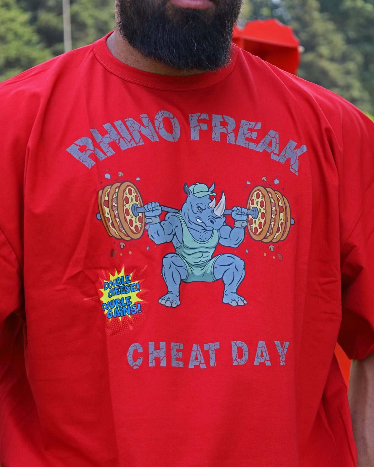 Oversized T-Shirt "Bulking Season & Cheat Day" – Attitude, Humor and Muscle Mass