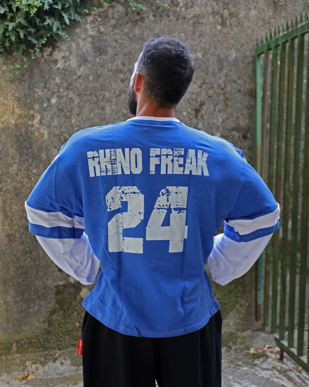 "Iced 24" Oversized Sweater – Hardcore Attitude and Retro Style