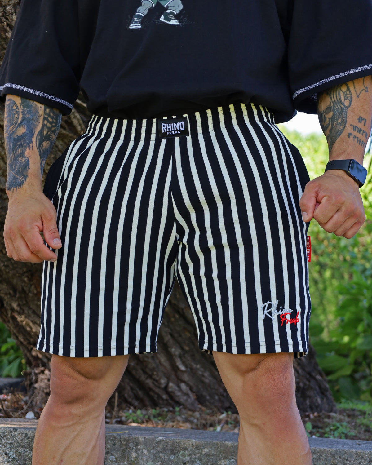 "Vintage Gym" Oversized Shorts – Hardcore Attitude &amp; Maximum Comfort