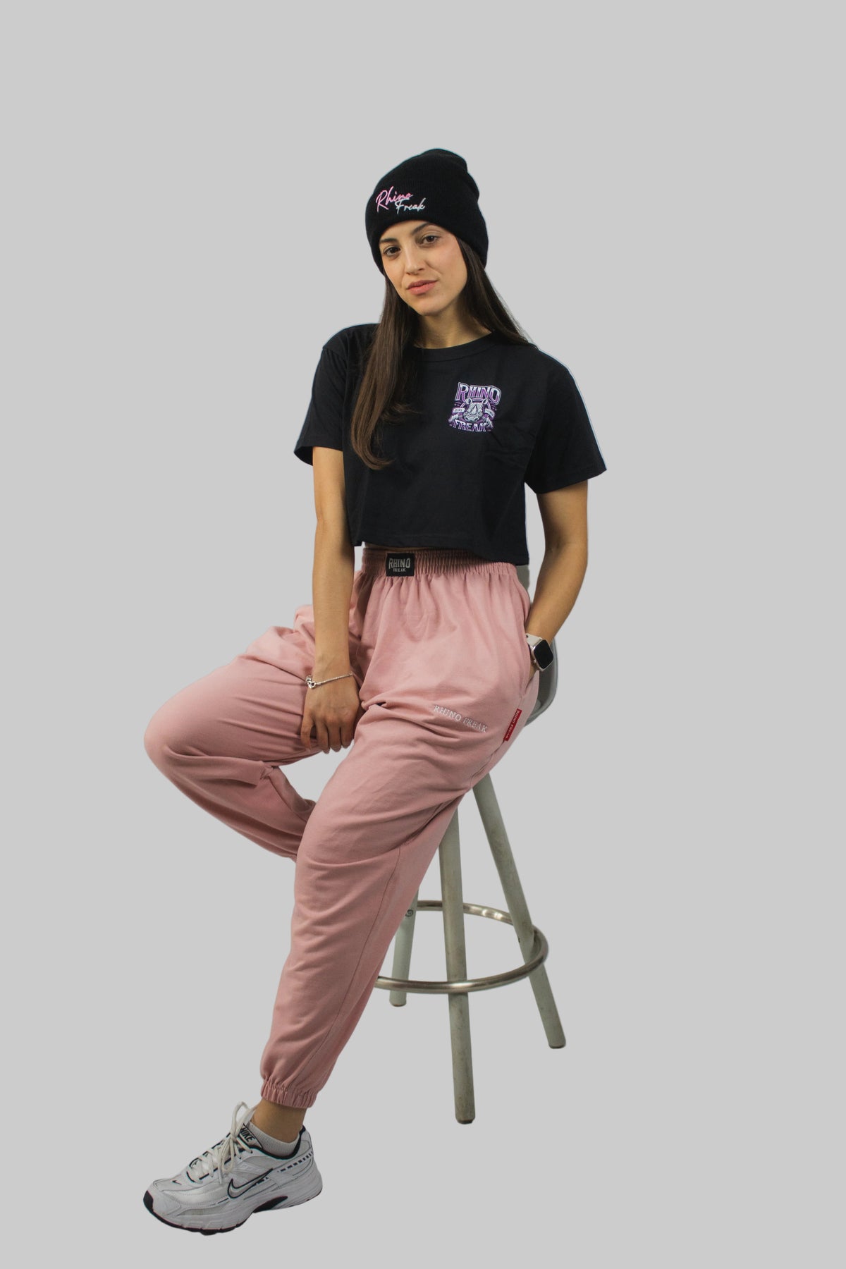 "Essential" Oversized Pants – Comfort and Attitude