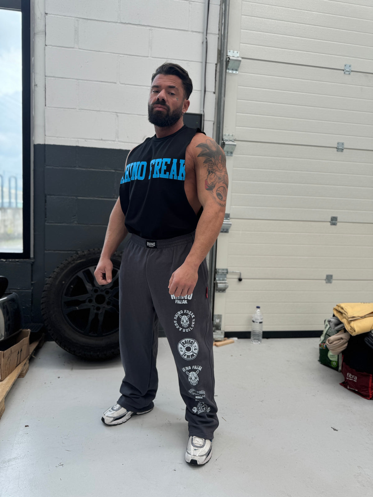 "Legacy" stringer tank