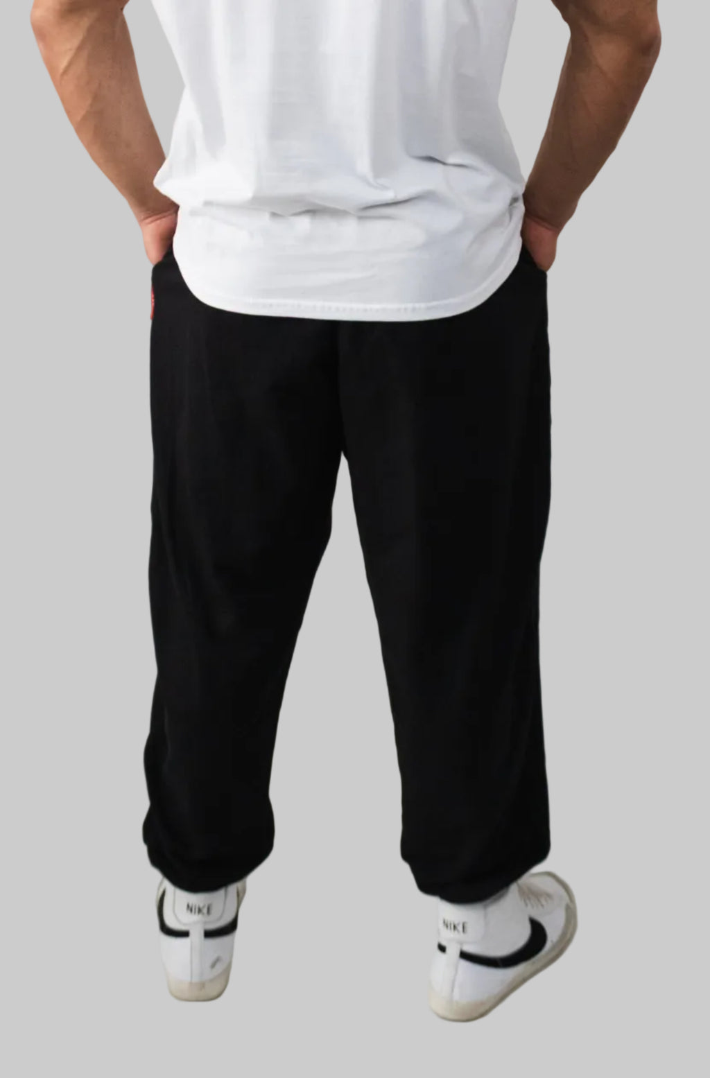 "Essential" Oversized Pants – Comfort and Attitude