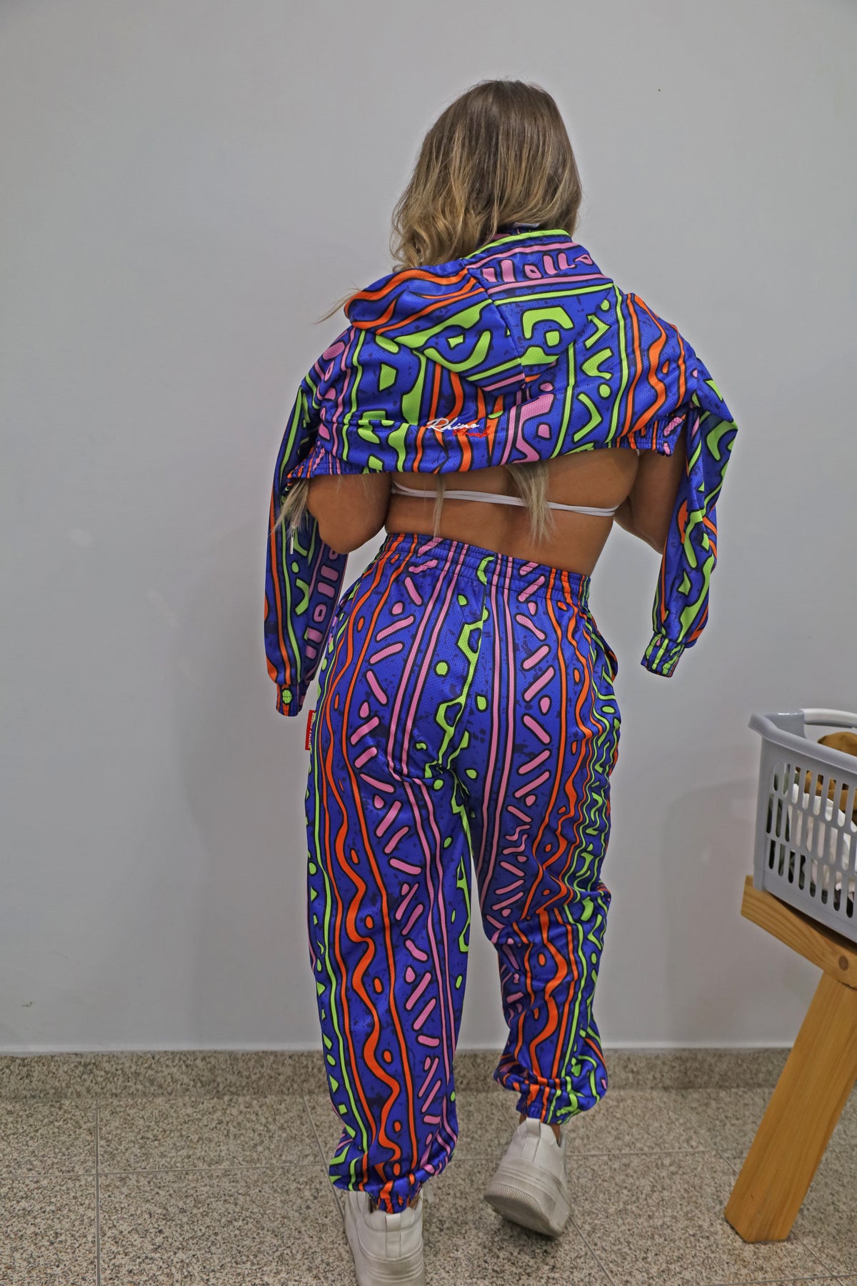 "Retro" Set – Boldness and a 90s Vibe