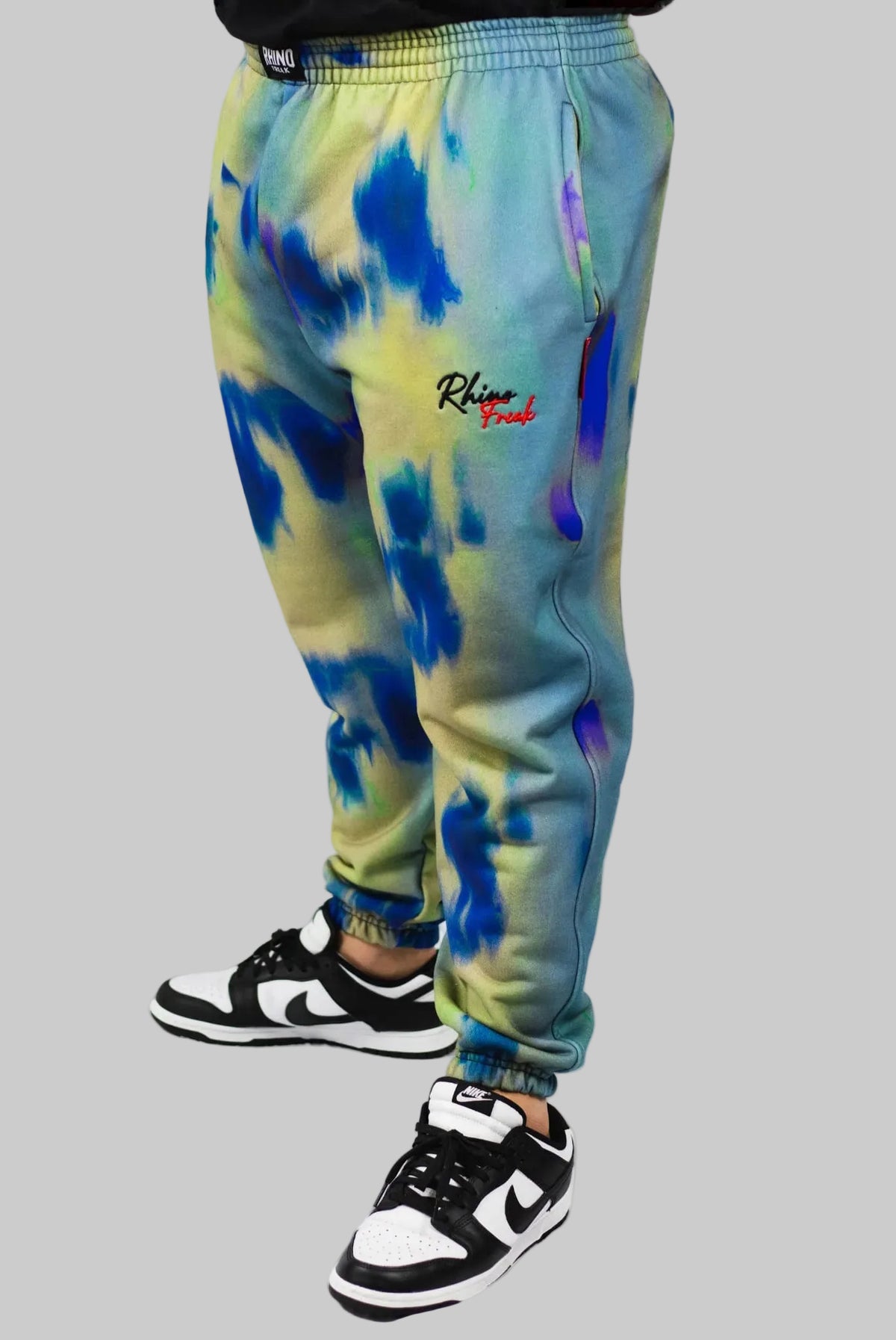 "Spray Flow" Oversized Pants – Art and Attitude in Motion