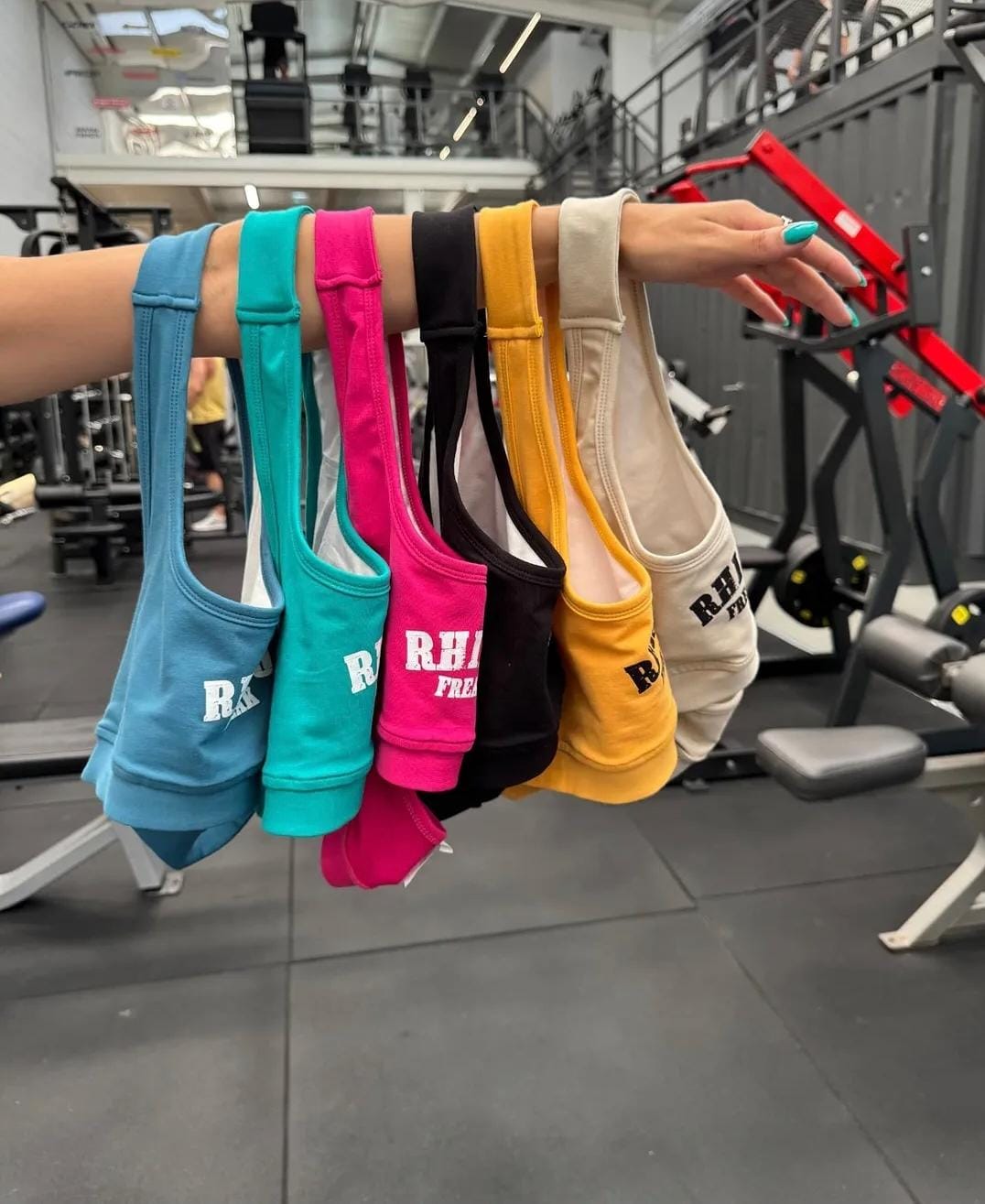 "Classic Sport" Sports Bra – Support and Style at the Gym